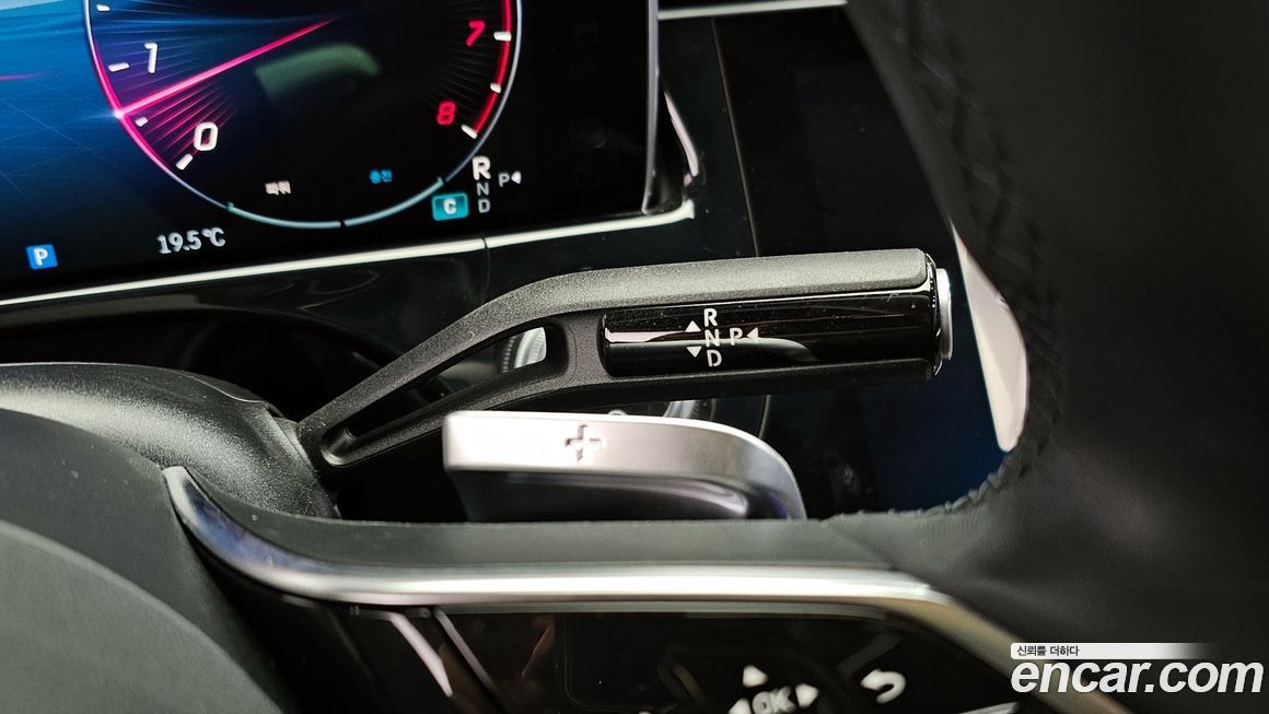 Mercedes-Benz E-Class 2024