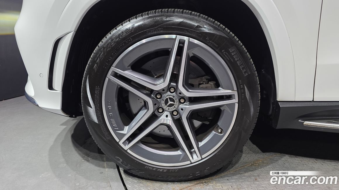 Mercedes-Benz GLS-Class 2021