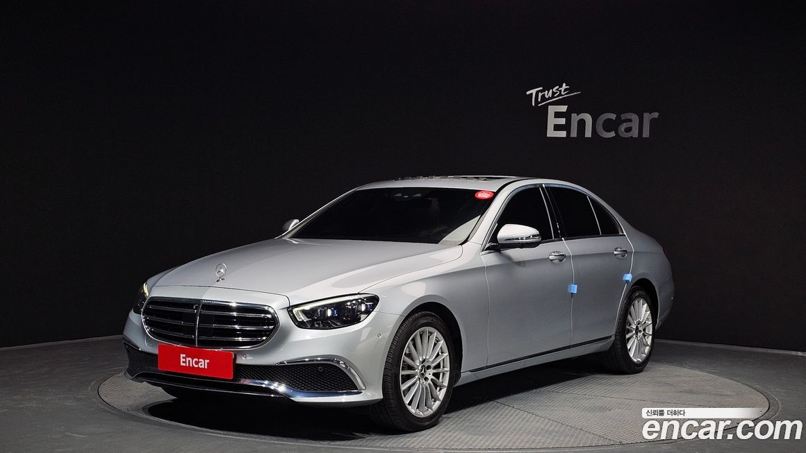 Mercedes-Benz E-Class 2022