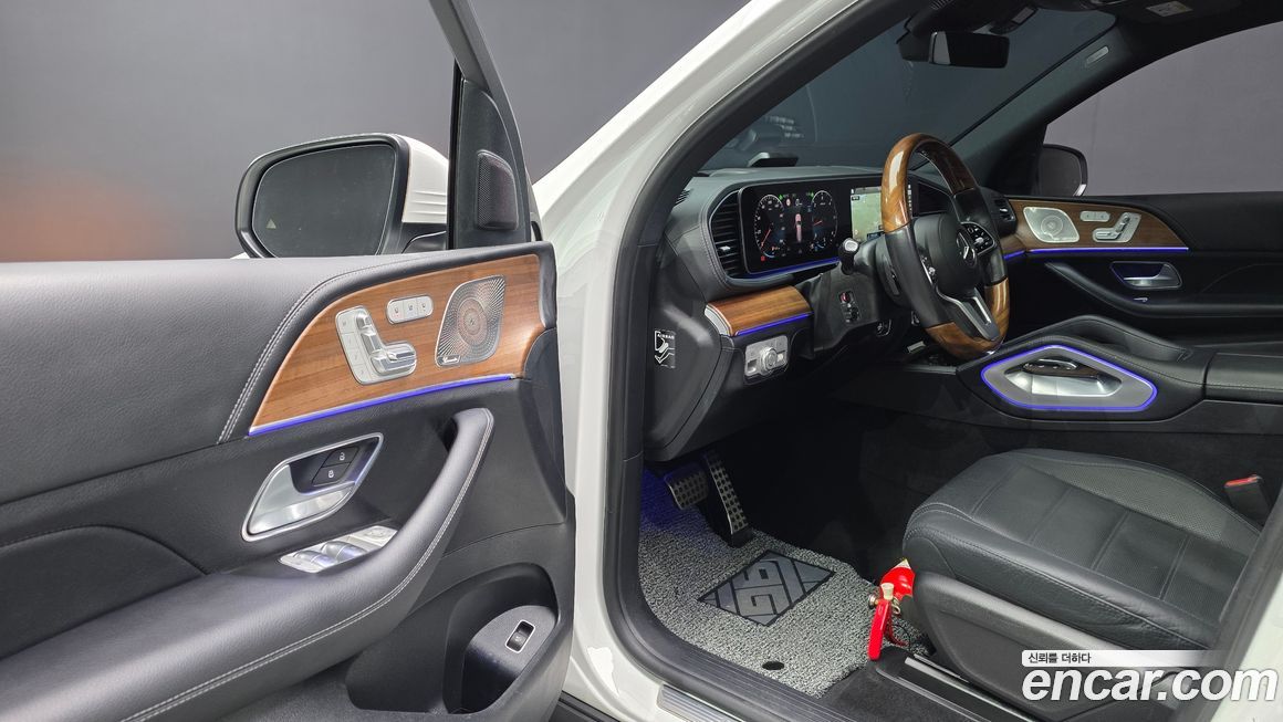 Mercedes-Benz GLS-Class 2021