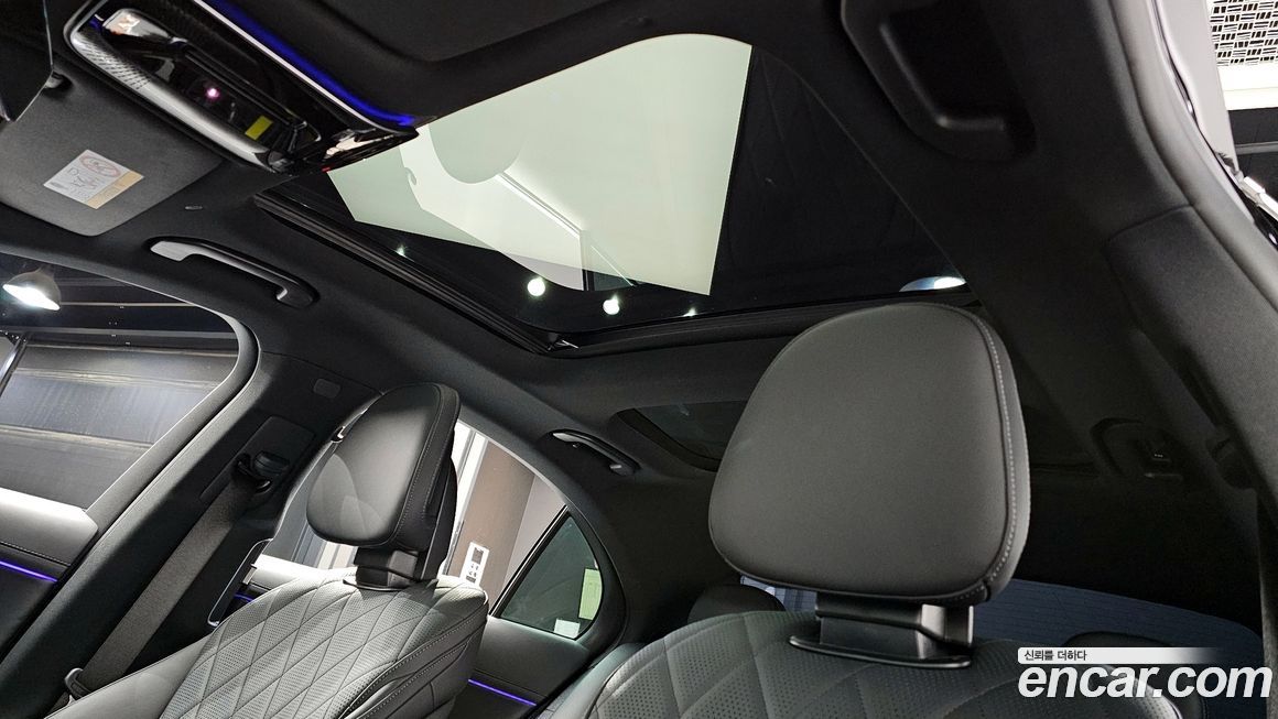 Mercedes-Benz E-Class 2024