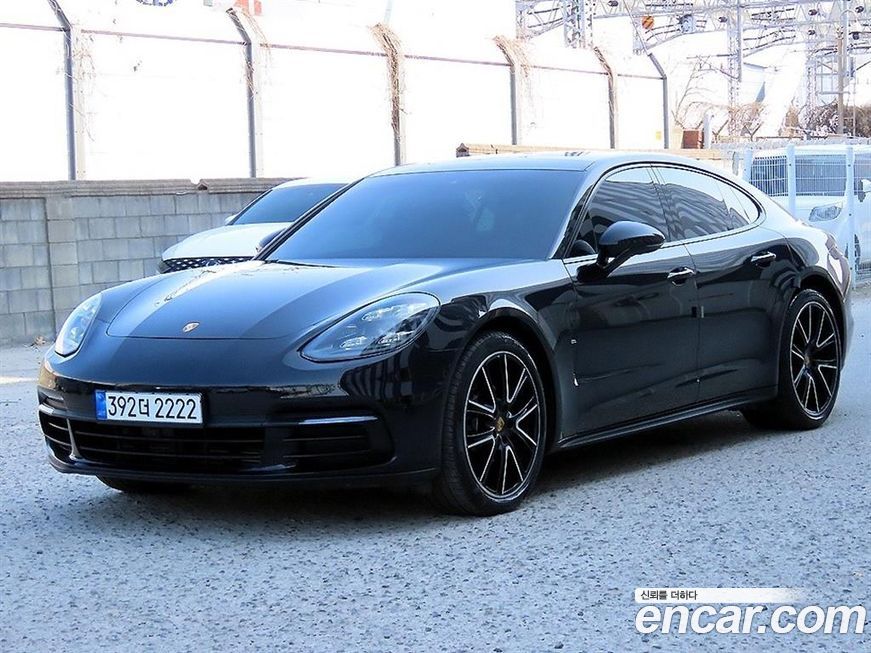 Porsche Panamera 2020