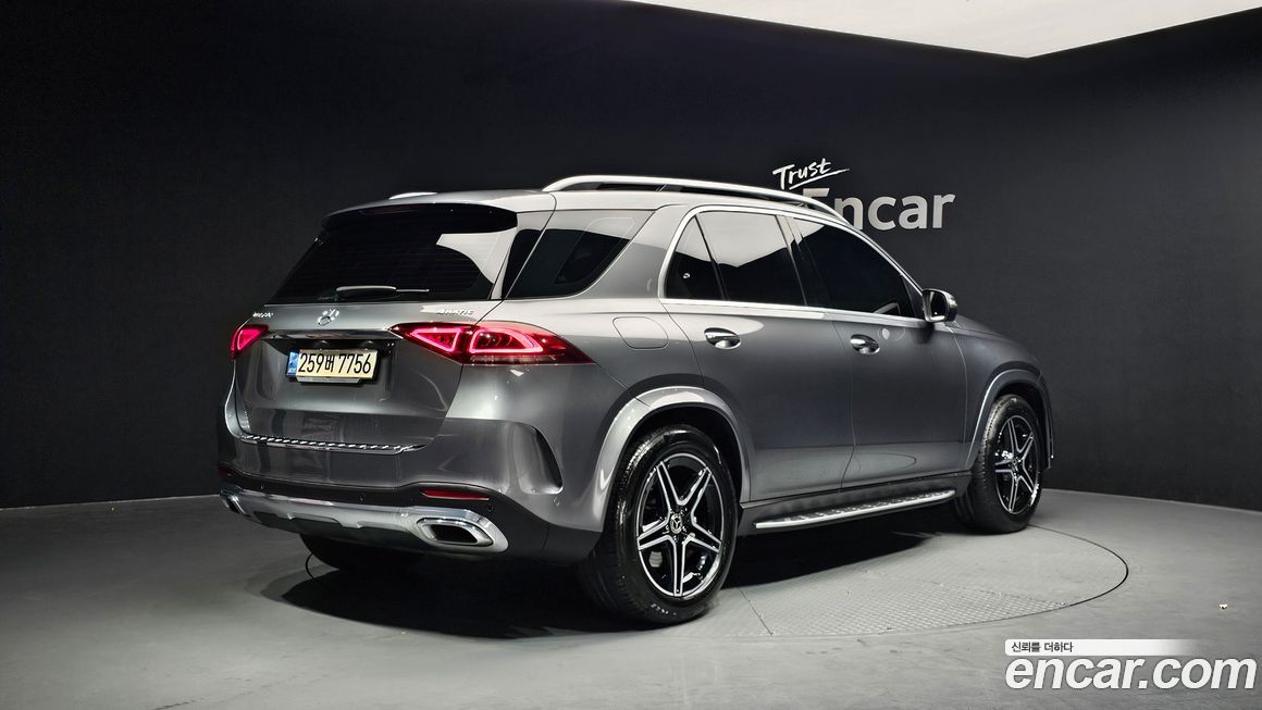 Mercedes-Benz GLE-Class 2021