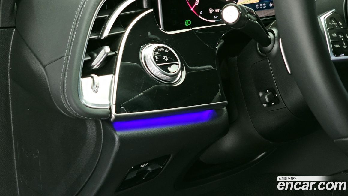 Mercedes-Benz E-Class 2024