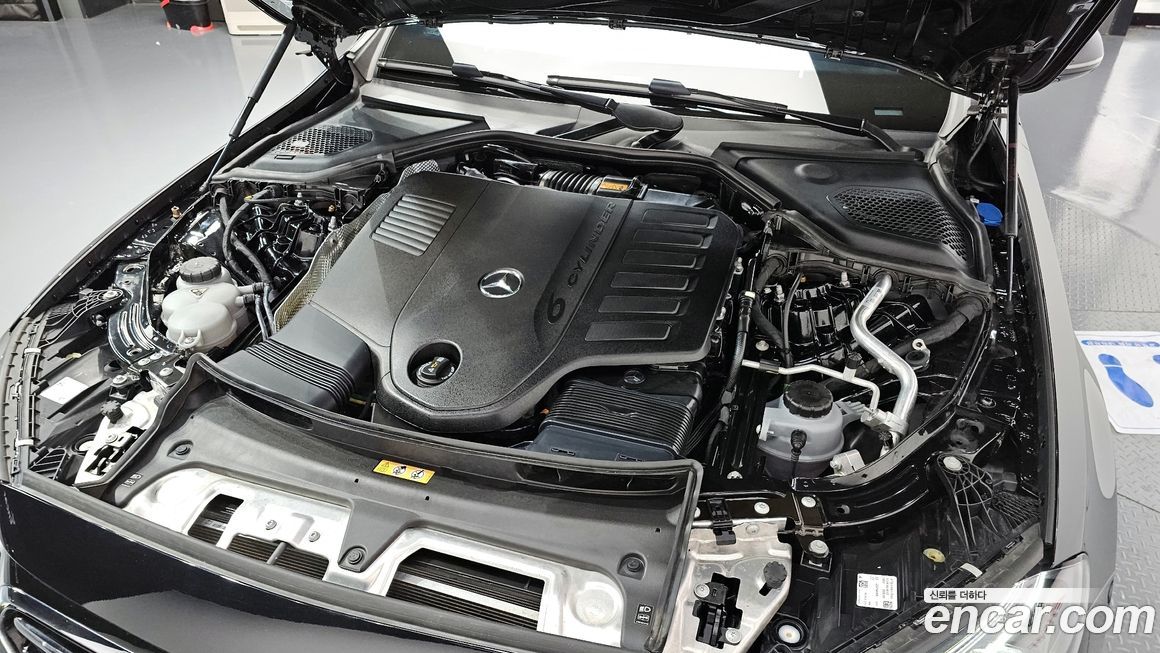 Mercedes-Benz E-Class 2024