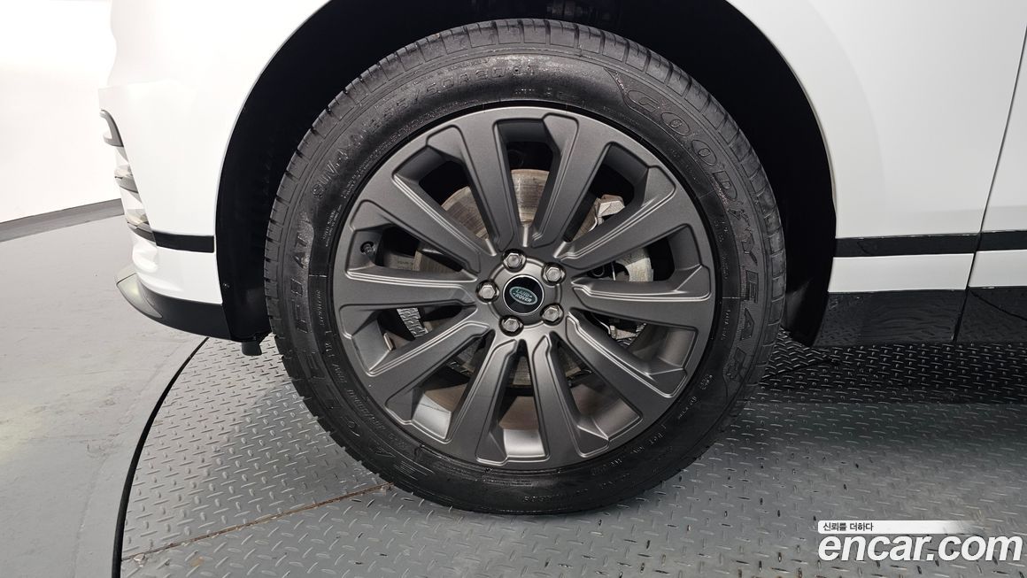 Land Rover Range Rover Velar 2023
