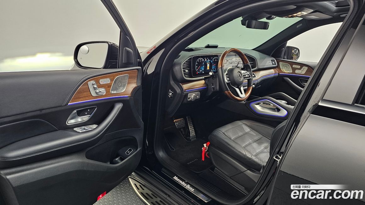 Mercedes-Benz GLS-Class 2021