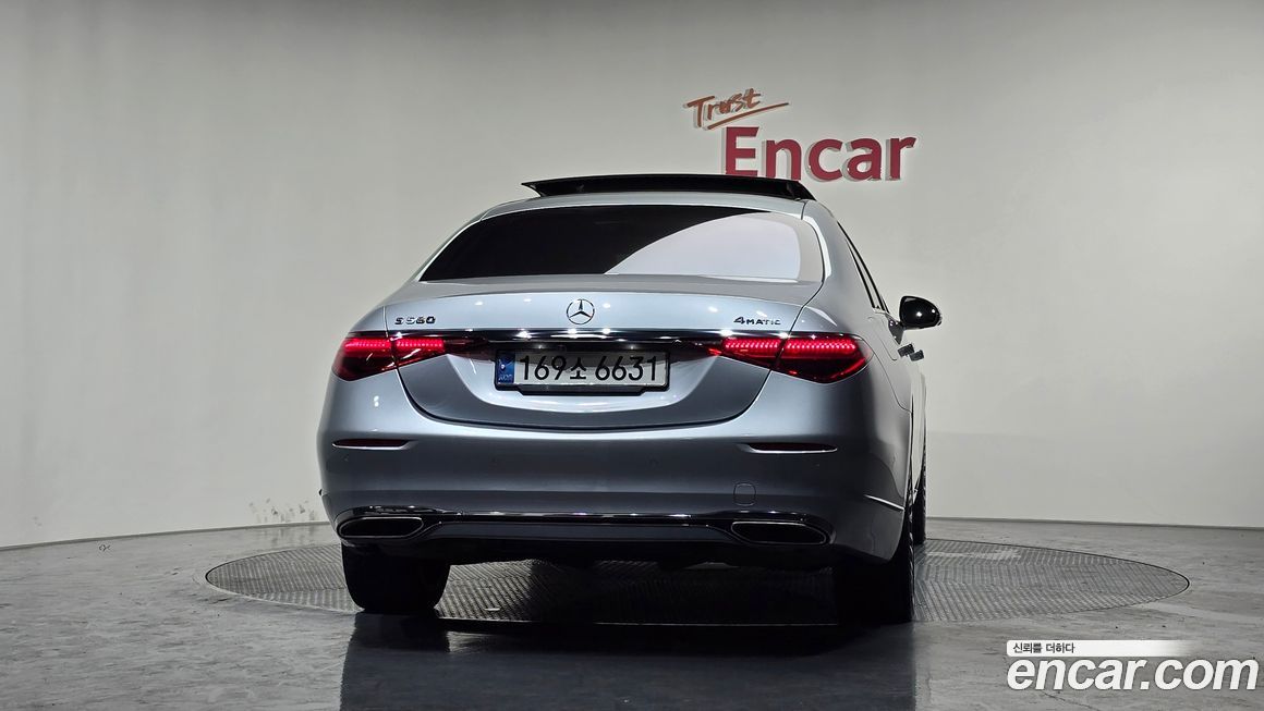 Mercedes-Benz S-Class 2021