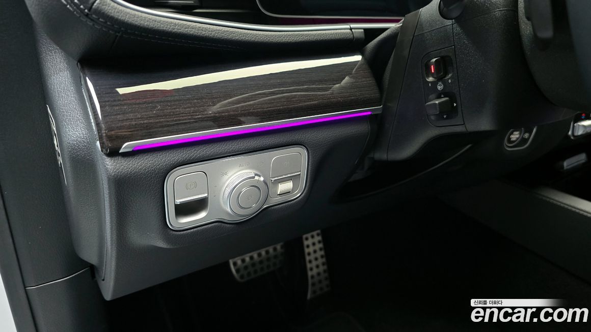 Mercedes-Benz GLE-Class 2023