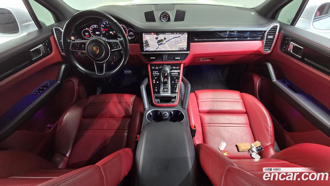 Porsche Cayenne 2021