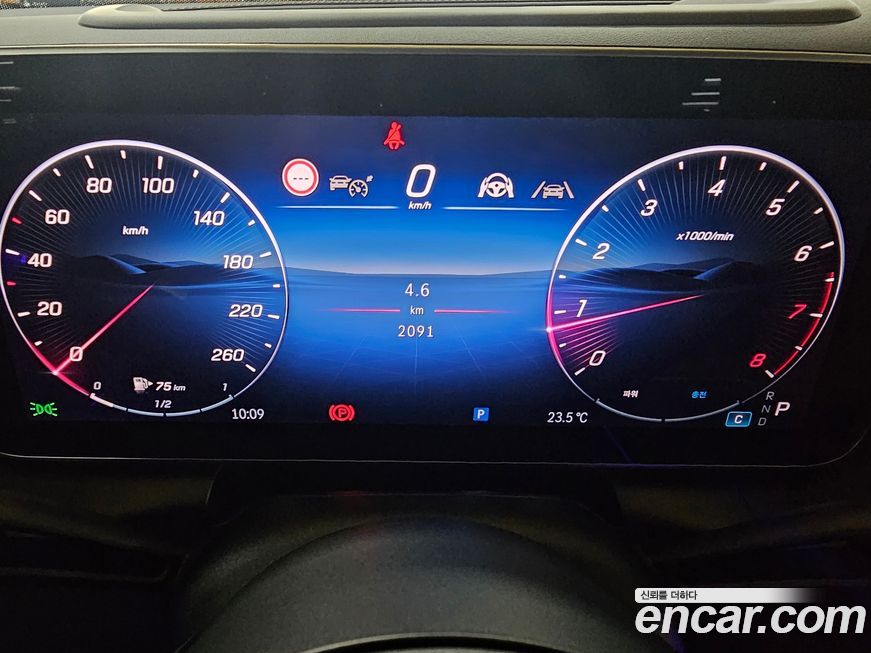 Mercedes-Benz GLC-Class 2025