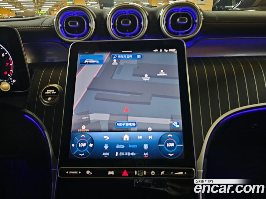 Mercedes-Benz GLC-Class 2025