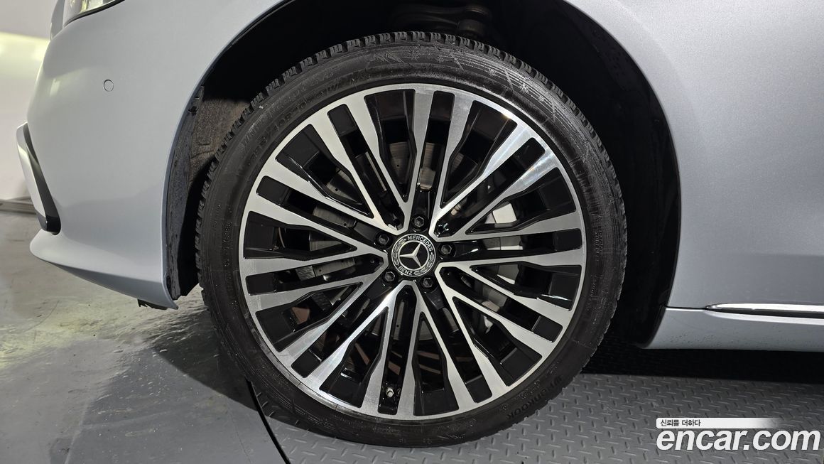 Mercedes-Benz S-Class 2021