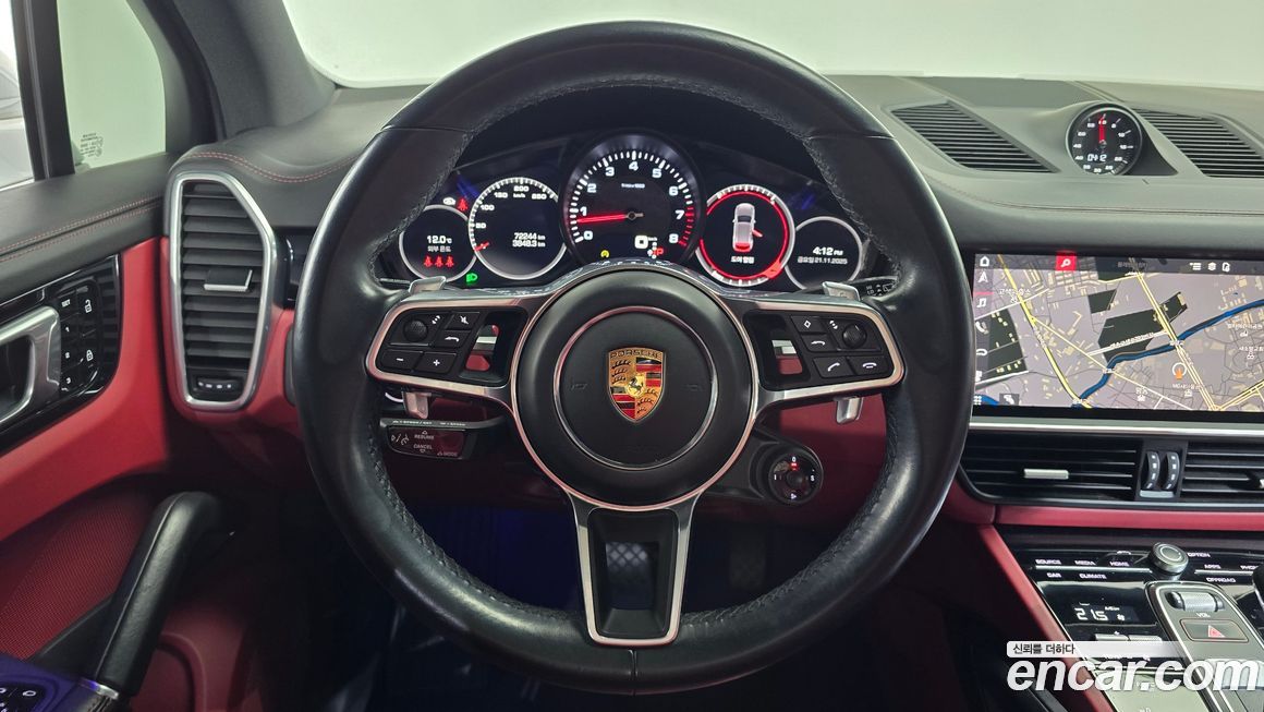 Porsche Cayenne 2021