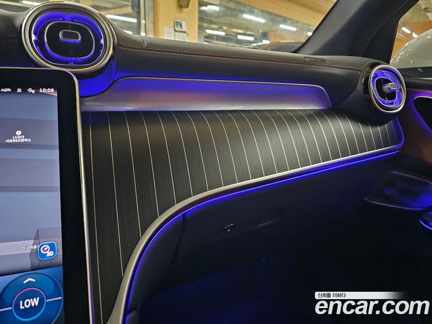 Mercedes-Benz GLC-Class 2025