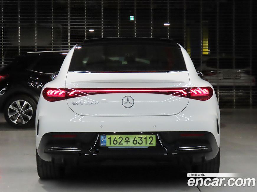 Mercedes-Benz EQE 2024