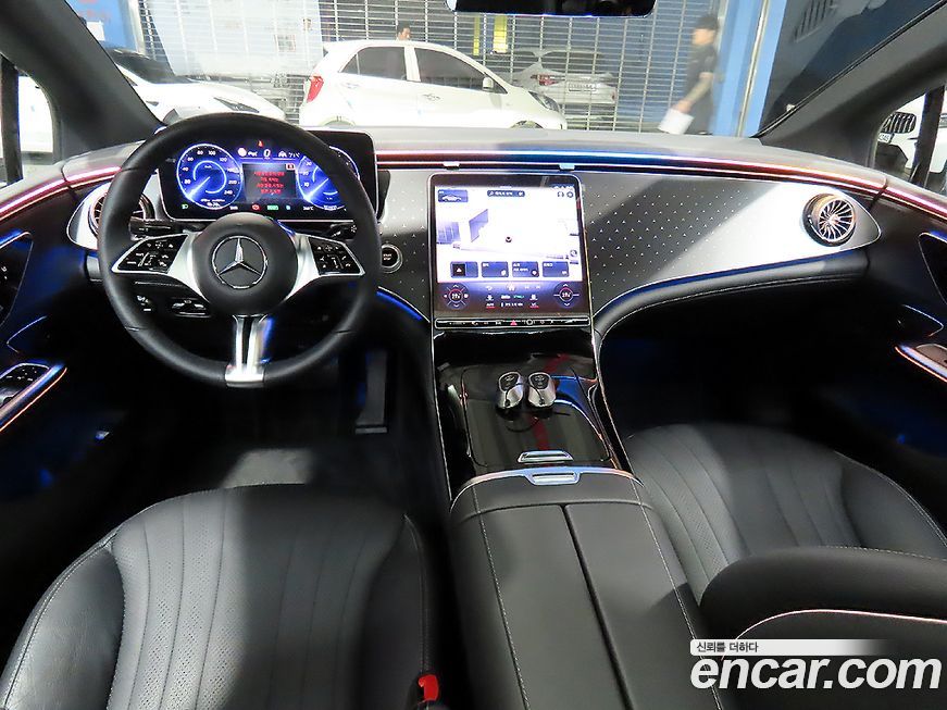 Mercedes-Benz EQE 2024