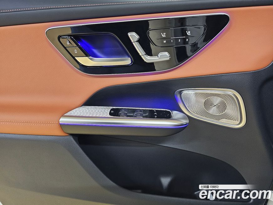 Mercedes-Benz GLC-Class 2025