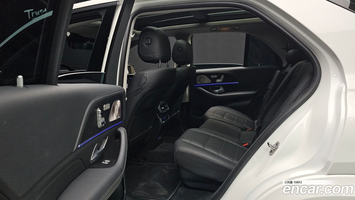 Mercedes-Benz GLE-Class 2025