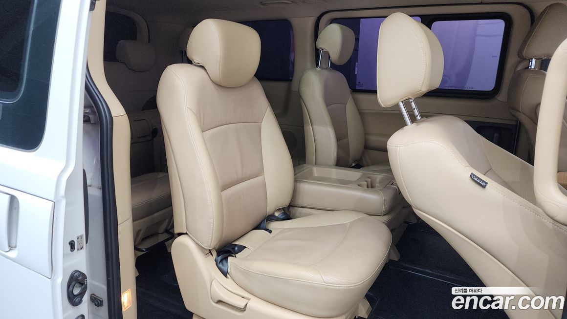 Hyundai Starex 2018
