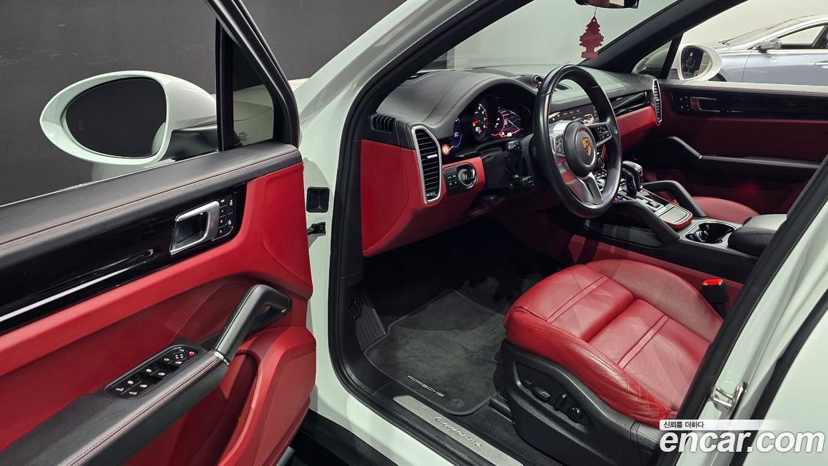 Porsche Cayenne 2023