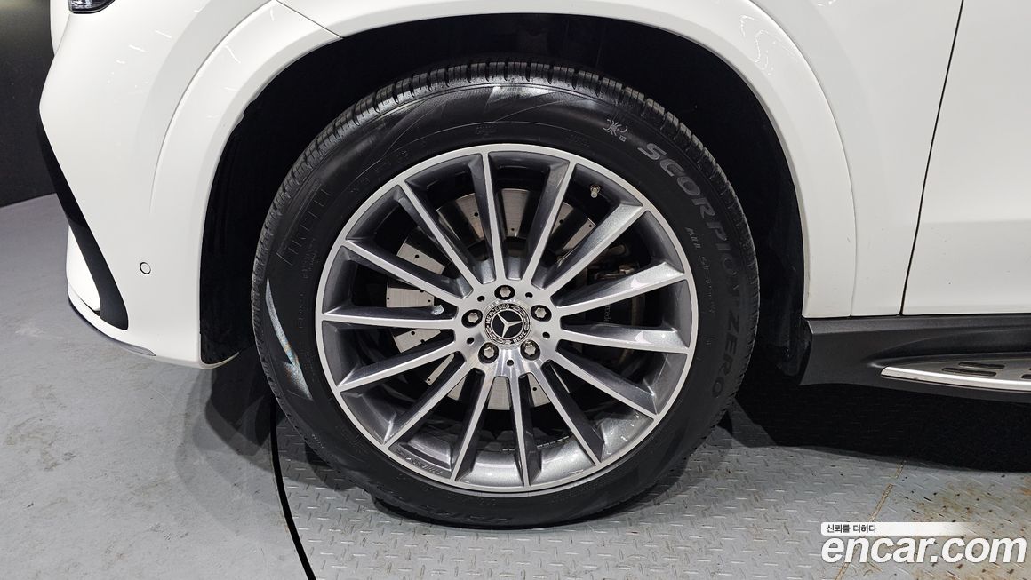 Mercedes-Benz GLE-Class 2025