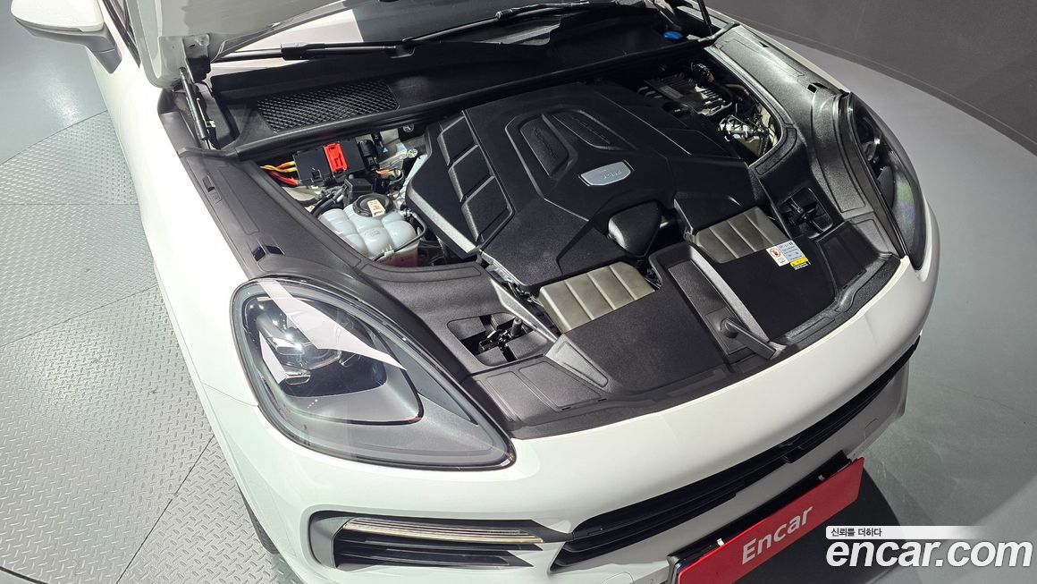 Porsche Cayenne 2023