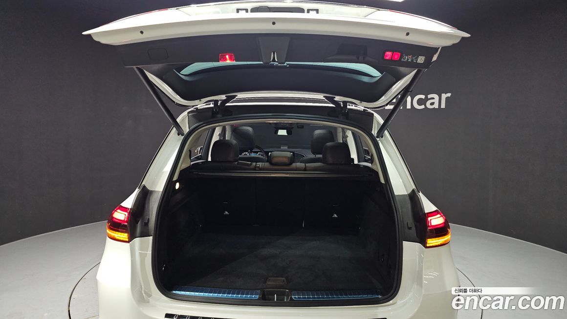 Mercedes-Benz GLE-Class 2025