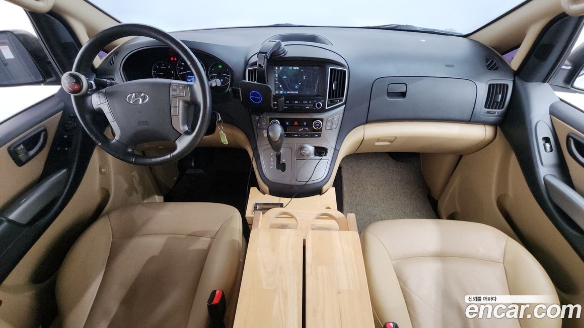 Hyundai Starex 2018