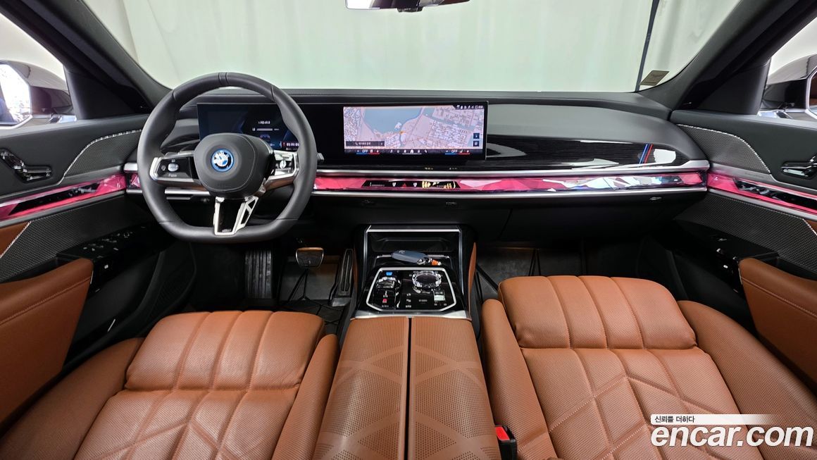 BMW i7 2025