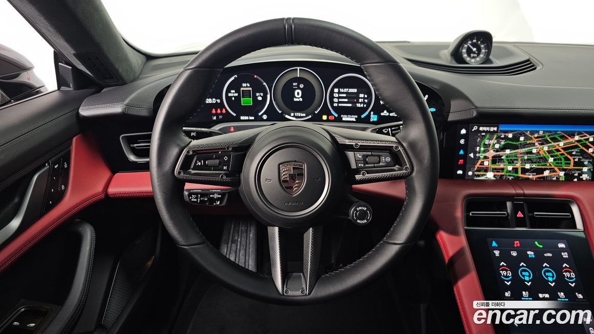 Porsche Taycan 2025