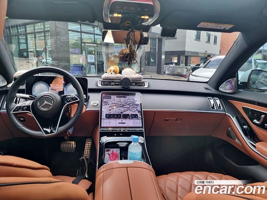 Mercedes-Benz S-Class 2023