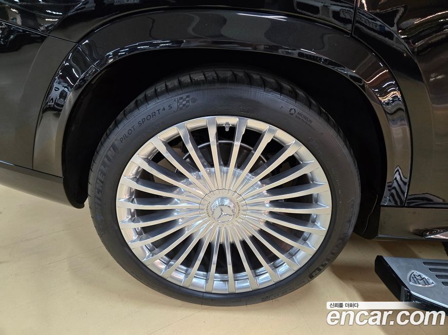 Mercedes-Benz GLS-Class 2022