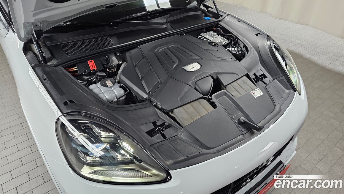 Porsche Cayenne 2023