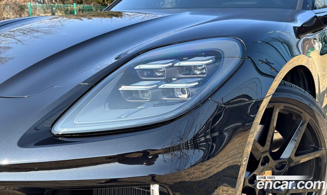 Porsche Panamera 2024