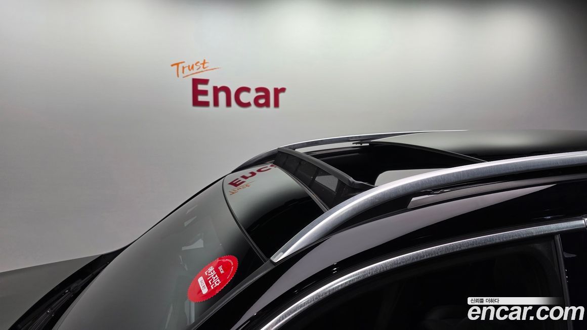 Mercedes-Benz GLB-Class 2023