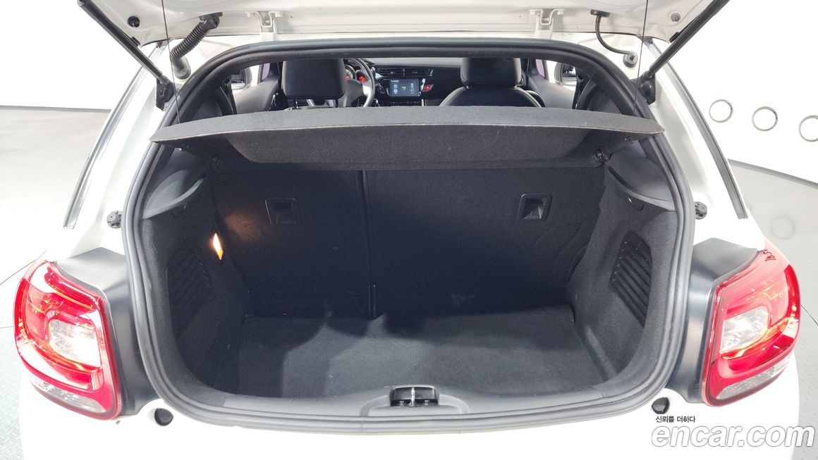 Citroen-DS DS3 2012