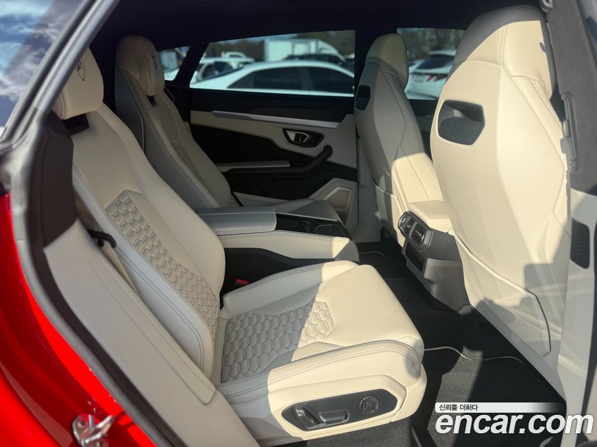 Lamborghini Urus 2020