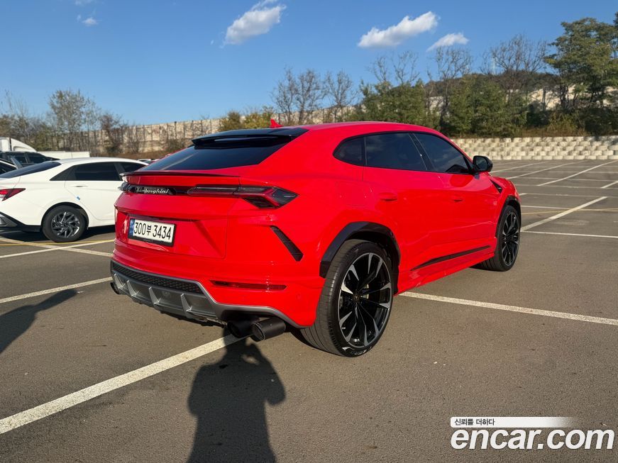 Lamborghini Urus 2020