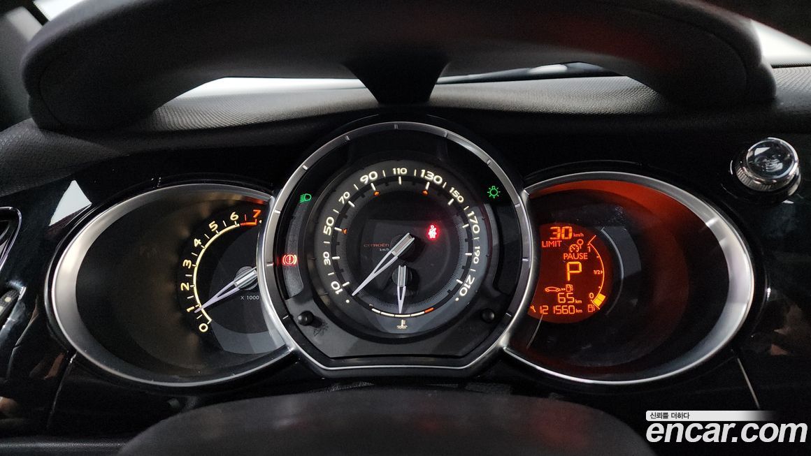 Citroen-DS DS3 2012