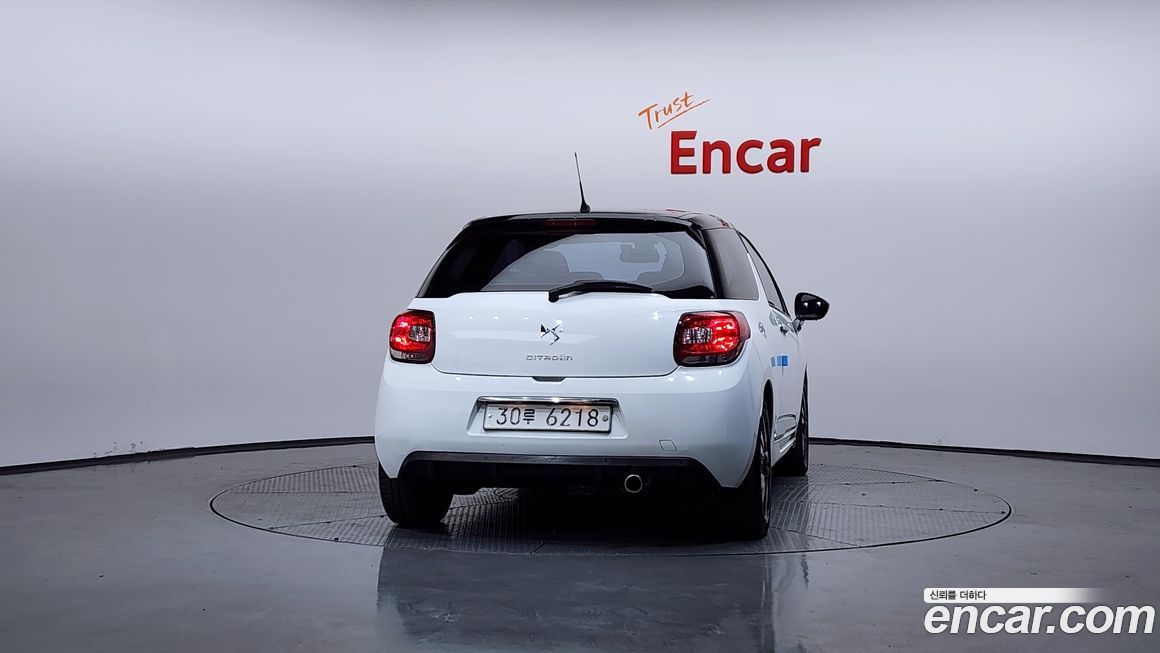 Citroen-DS DS3 2012