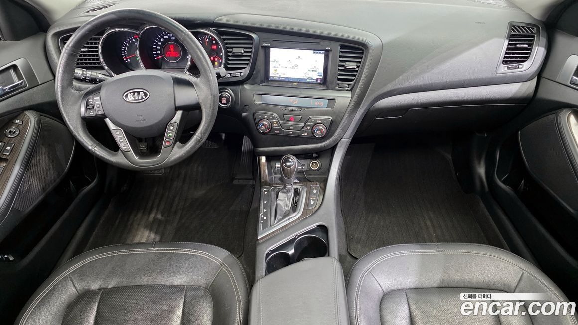 Kia K5 2011