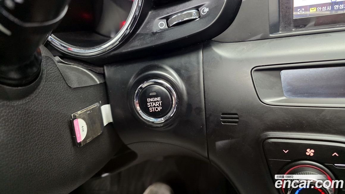 Kia K5 2011