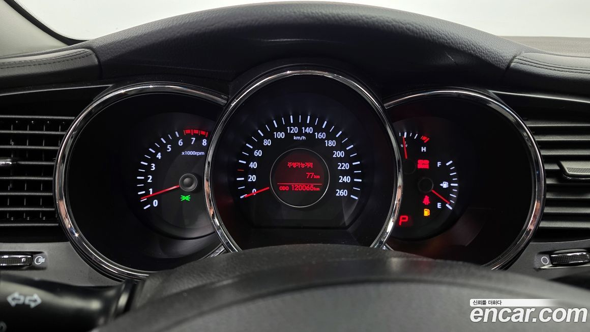 Kia K5 2011