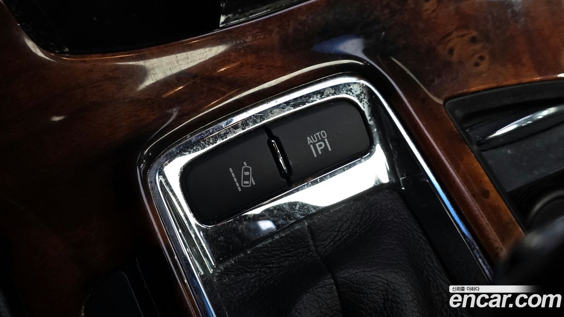 Lincoln MKS 2014