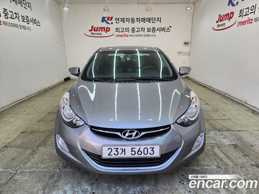 Hyundai AVANTE 2012