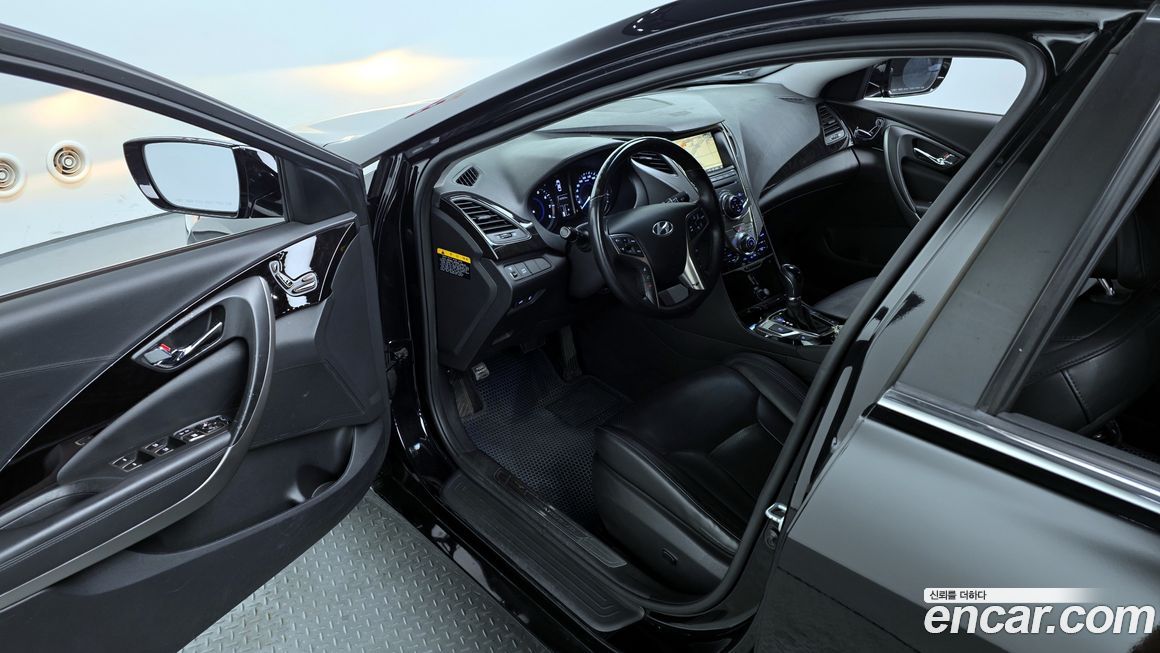 Hyundai Grandeur 2011