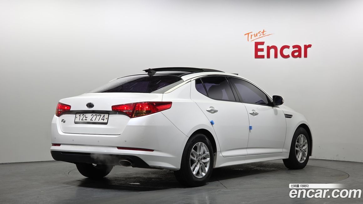 Kia K5 2011