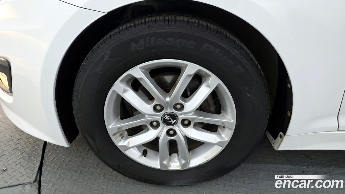 Kia K5 2011