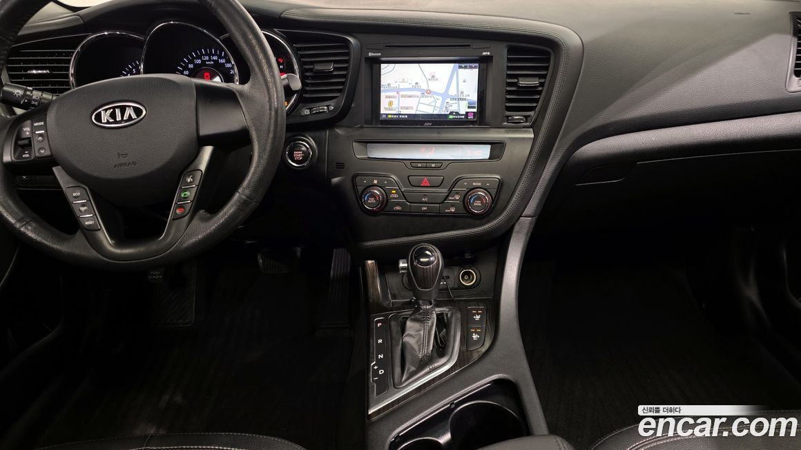 Kia K5 2011